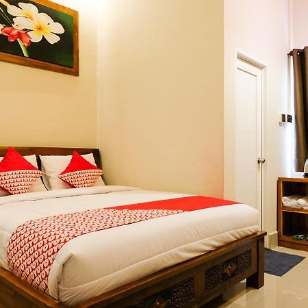 Oyo 683 Jepun Guesthouse Матарам Екстериор снимка