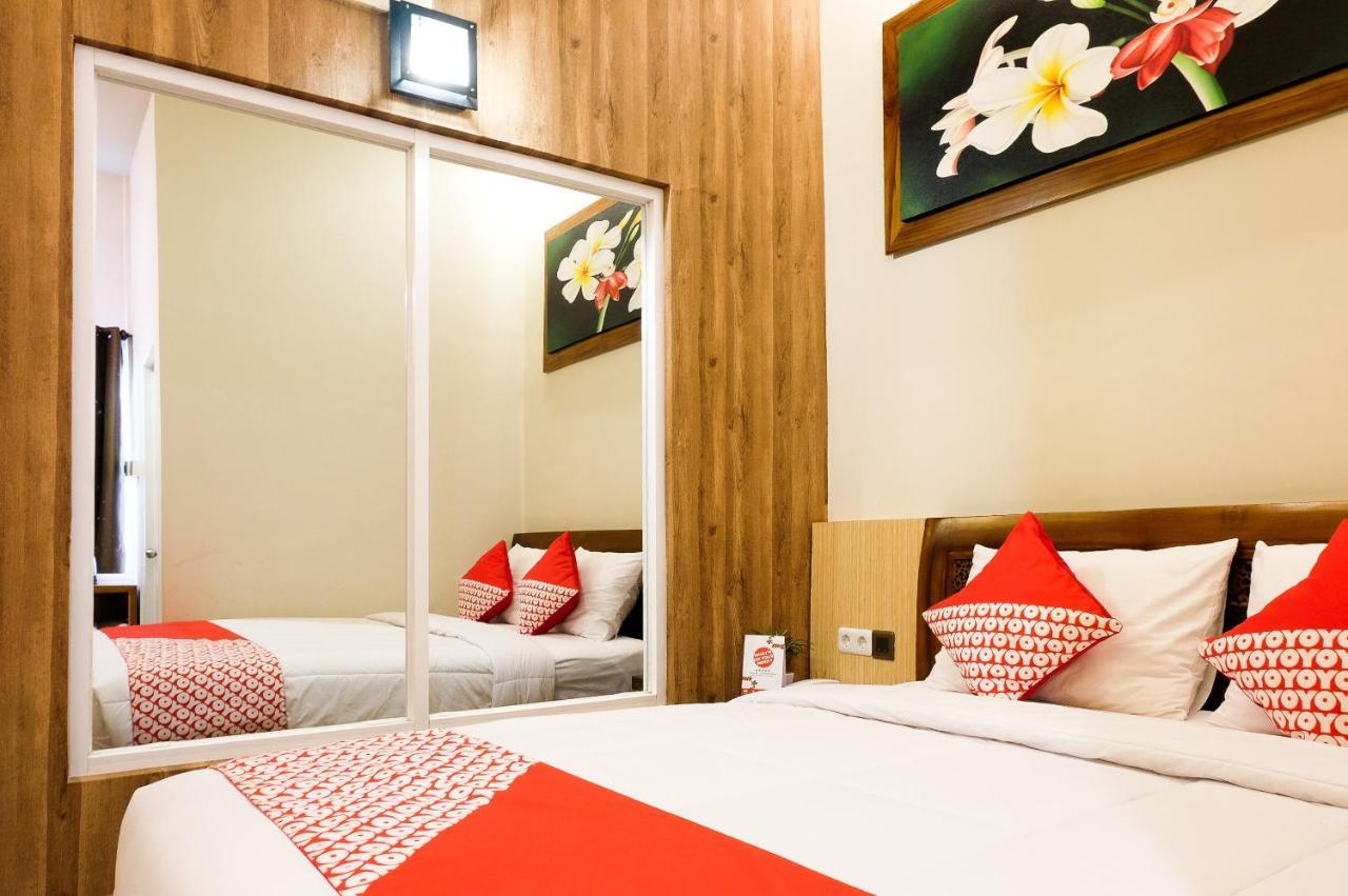 Oyo 683 Jepun Guesthouse Матарам Екстериор снимка